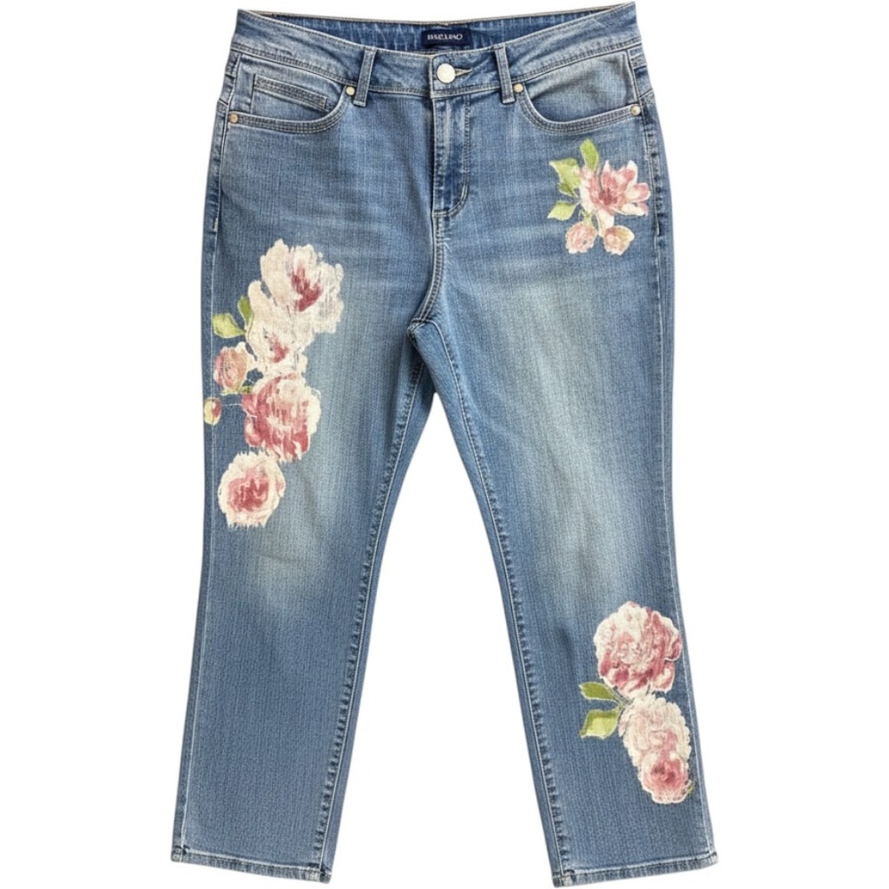 Bandolino Lisbeth Curvy Capri Jeans Womens 8 Blue Floral Embroidered Skinny Leg